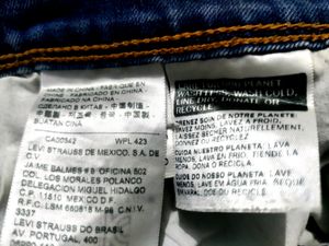 Levi&#39;s Blue Jeans on OFFER