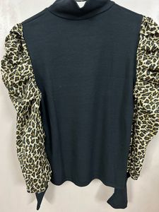Shein Shrimp Sleeve Ribbed Crop Top