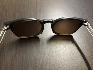 Sunglasses with Polarized Lenses