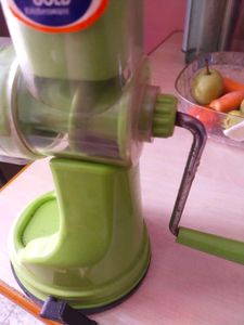 UMA Gold Juicer