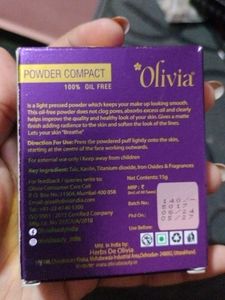 Olivia Oil Free Powder Compact