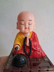 Solar Powered Buddha Moving Head And Hand