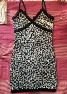 H&MMini Bodycon Dress