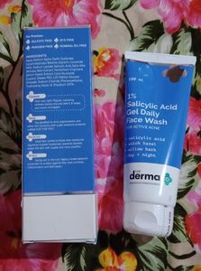 1% Salicylic Acid Gel Facewash( The Derma Co)100ml