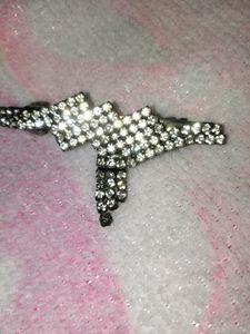 White Stone Long Hair Centre Clip
