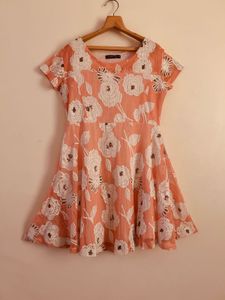 Peach Floral A-Line Dress–Size M CHARCOAL