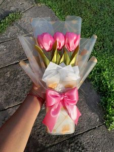 Ribbon Tulips Bouquet