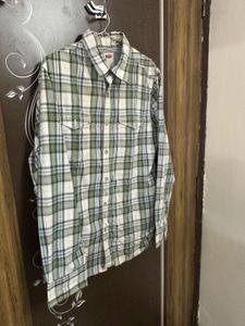 Levi&#39;s Plaid Flannel Shirt