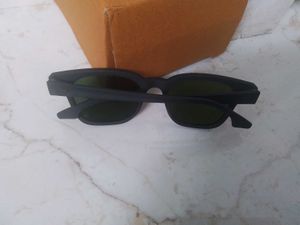 StealthWear Sunglasses – Futuristic and cool 🕶
