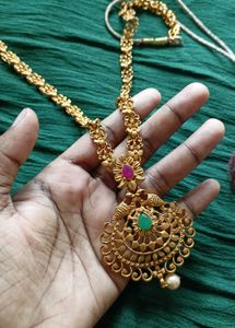 Elegant Gold-toned Necklace