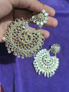 Elegant Kundan Earrings