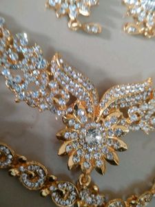 Jwellery Set With Ear Rings