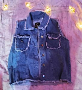 💕 Sleevless Denim Jacket XL 💕