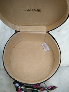Olive Green Vanity Box Lakme