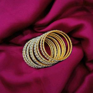 Pearl and Stone  Raindrop metal Bangle Set