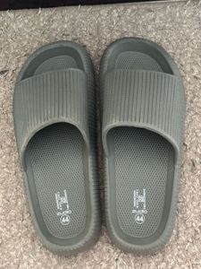 Men flip flops Zudio