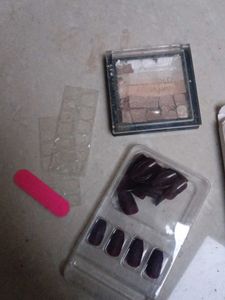 Savana Press On Nails - Burgundy(Free Highlighter)