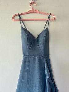 Cross back flow dress👗(surplus)