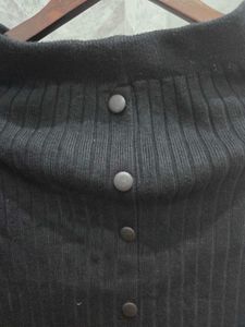 Cute Knit Button Skirt