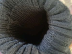 Stylish Black Beanie with Star Detail