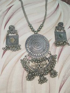 Elegant Oxide Jewellery Set