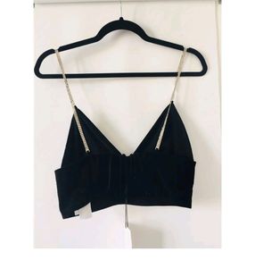 Sell 😱📢🔈Zara 2 Crop Top Like A New