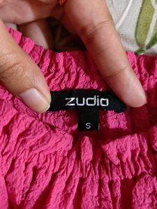 Off shoulder crop top