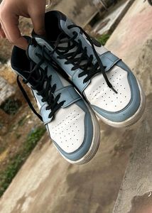 AIR JORDAN SHOES | NEW CONDITION | USED