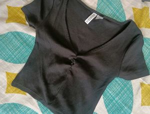 Hnm V Neck Slim Fit Crop Top