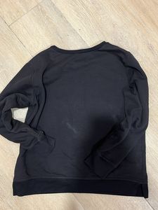 GAP Black Sweatshirt