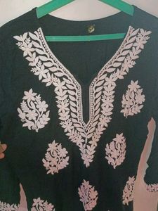 It&#39;s a Embroidered Long Kurti