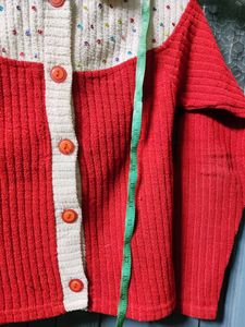 White-Red Girl&#39;s Sweater