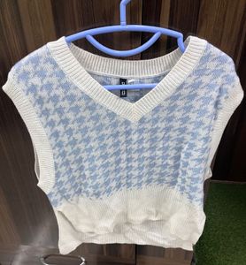 new H&amp;M combo Sweater Vest and blue striped shirt