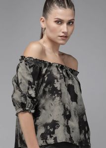Stylish Off-Shoulder Print Top