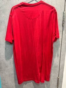 🌹Red Graphic Print Tee🌹