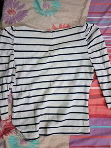 Square Neck Top With Puffed Sleeves.