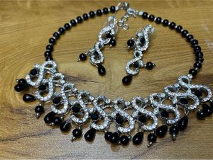 Elegant Crystal & Black Bead Statement Necklace Se