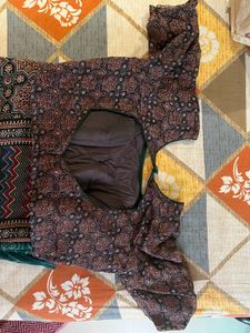 Bandhani Saree With Stitched Blouse( Bust 34-35)