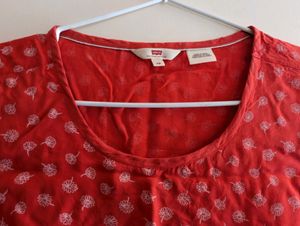 Levi&#39;s Top