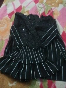 Striped Sleeve Detail Top