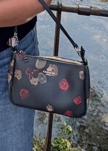 duty free Quality Coach Purse(fixed Price)