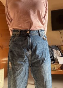 High Wiasted Blue Ripped Jeans