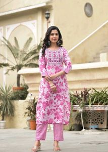 Elegant Pink Floral Kurta Set