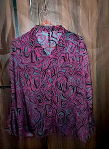 Abstract Print Button-Down