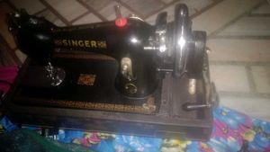 Vintage Singer Sewing Machine