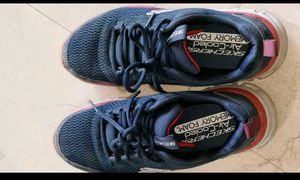 Skechers glide step slip ons