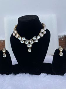 Elegant Necklace &amp; Earring Set