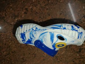 Swirl Pattern Clogs