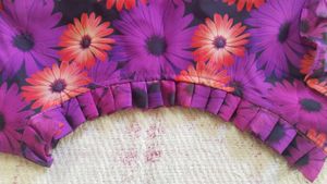 Cute Korean Floral Crop Top💜🌺 /Ruffle Blouse