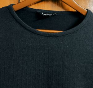 😍New Navy Blue Sweatshirt😍🦋